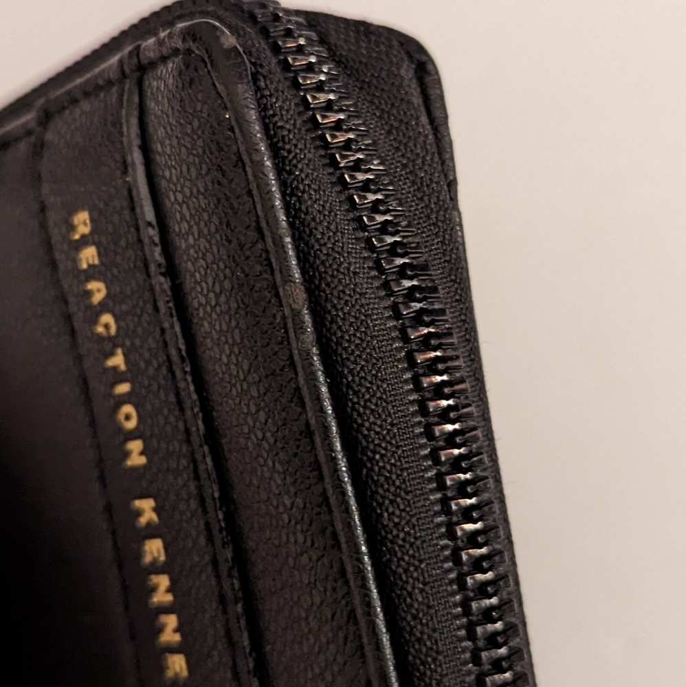 💰4/$20  Kenneth Cole Reaction Wallet in Black - Picture 8 of 10